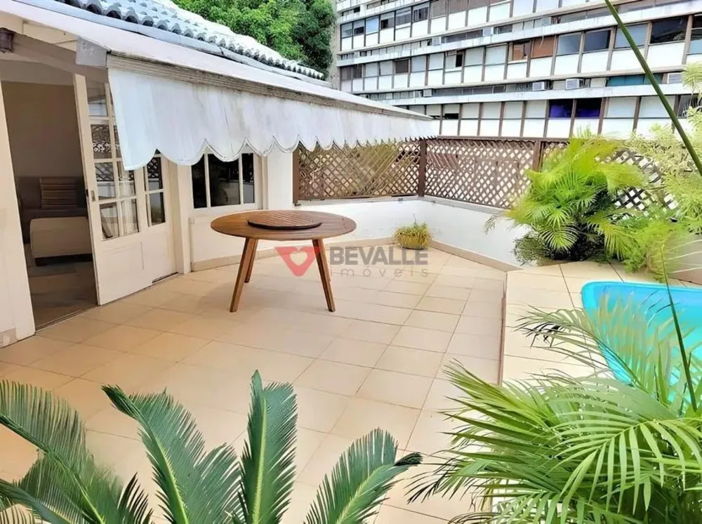 Cobertura, 3 quartos, 230 m² - Foto 2