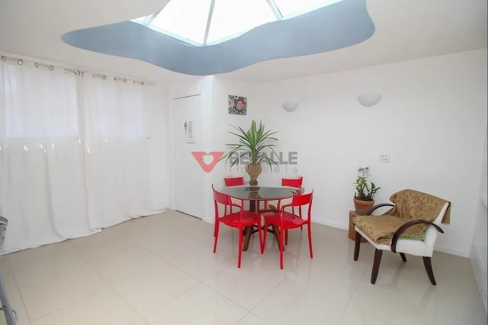 Cobertura, 3 quartos, 180 m² - Foto 1