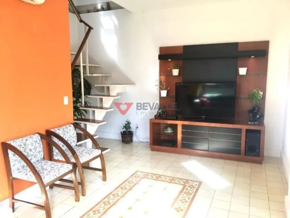 Casa, 4 quartos, 129 m² - Foto 1