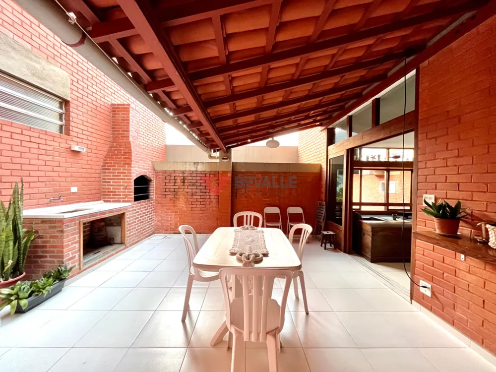 Casa, 5 quartos, 262 m² - Foto 2
