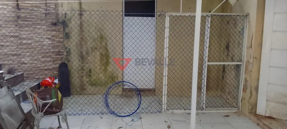 Casa, 5 quartos, 220 m² - Foto 2