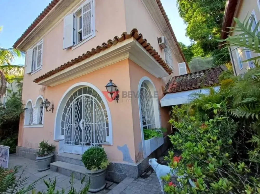 Casa, 3 quartos, 276 m² - Foto 2