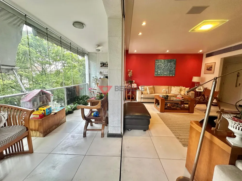 Apartamento, 4 quartos, 220 m² - Foto 1