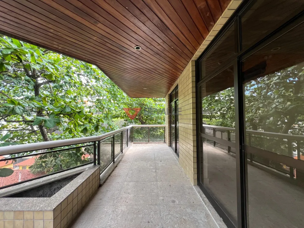 Cobertura, 3 quartos, 305 m² - Foto 1