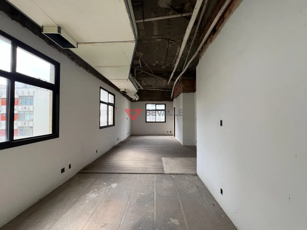 Cobertura, 3 quartos, 305 m² - Foto 8