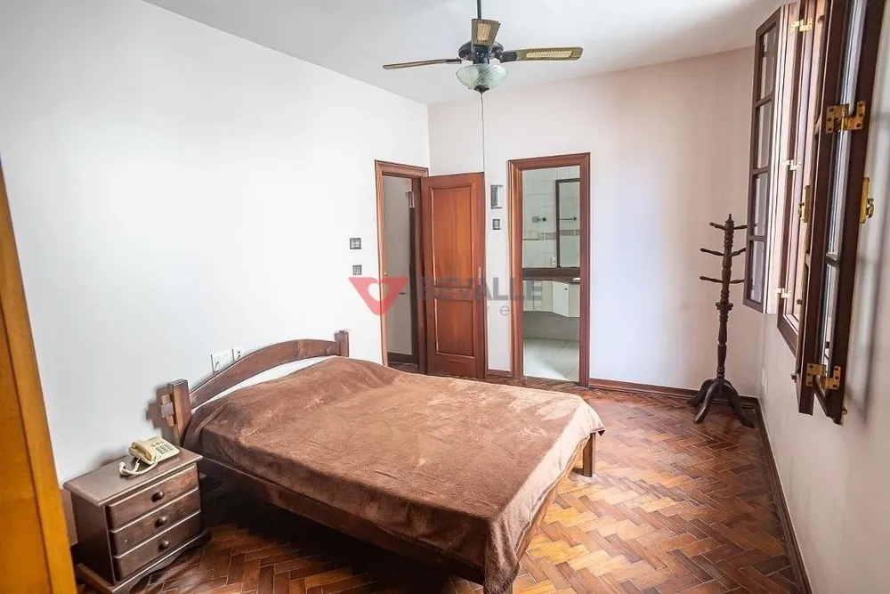 Casa, 6 quartos, 340 m² - Foto 19