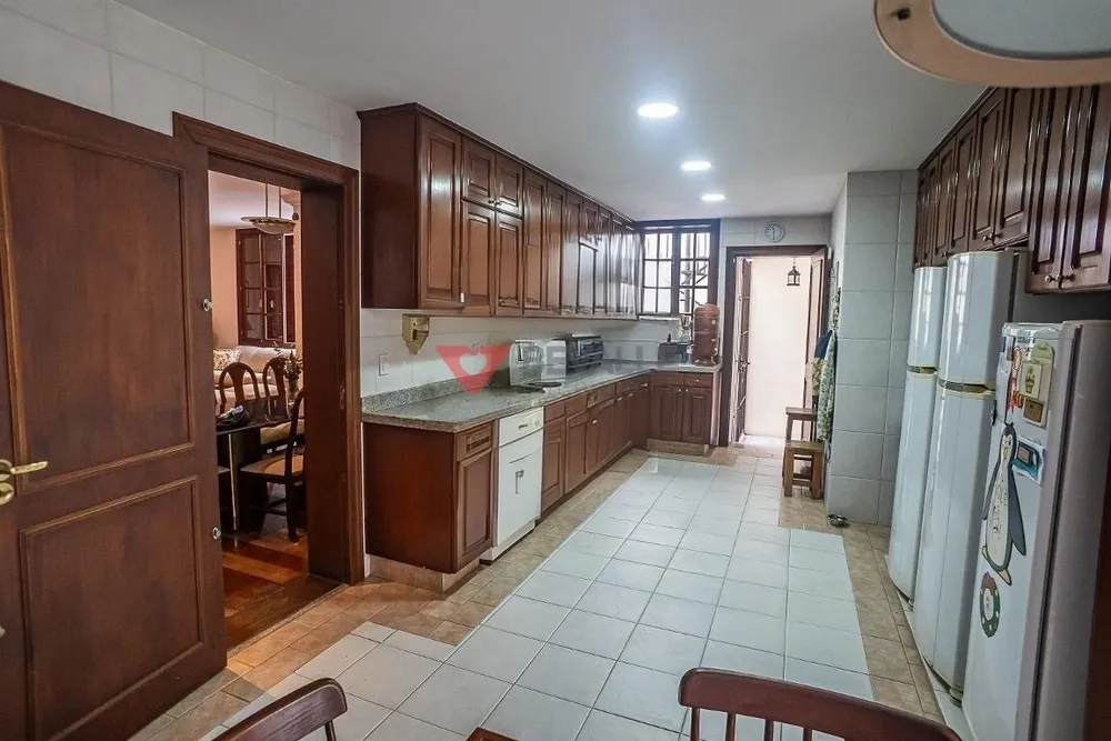 Casa, 6 quartos, 340 m² - Foto 8