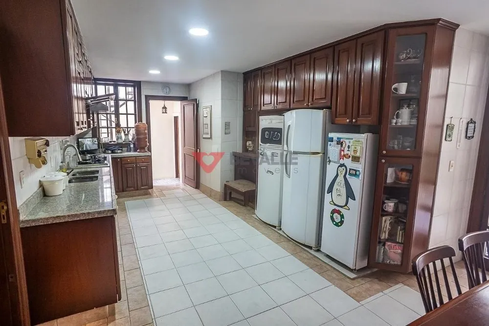 Casa, 6 quartos, 340 m² - Foto 9