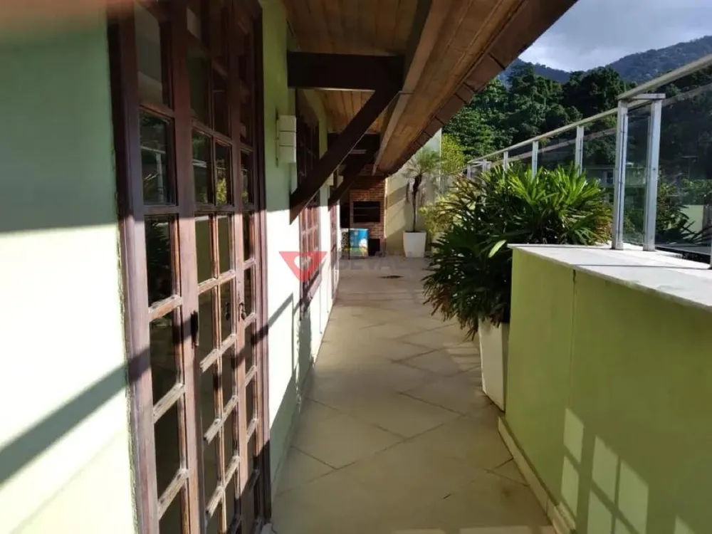 Cobertura, 3 quartos, 301 m² - Foto 2