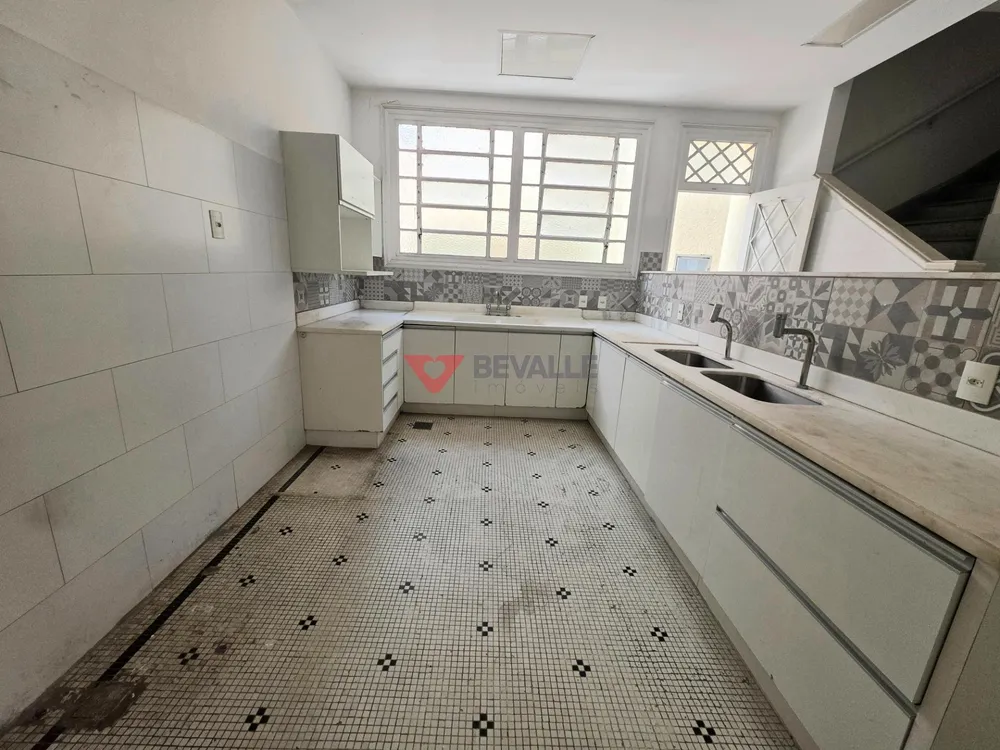 Casa, 5 quartos, 300 m² - Foto 35