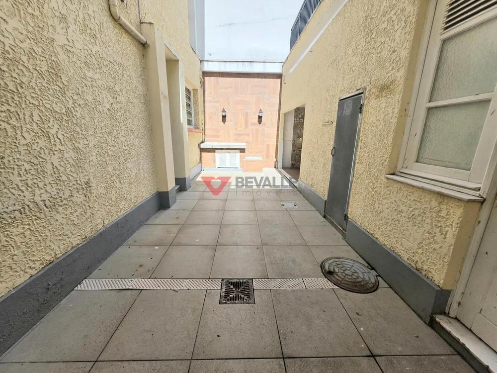 Casa, 5 quartos, 300 m² - Foto 31