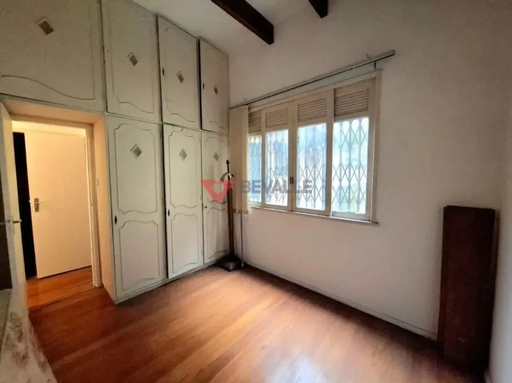 Casa, 6 quartos, 238 m² - Foto 9