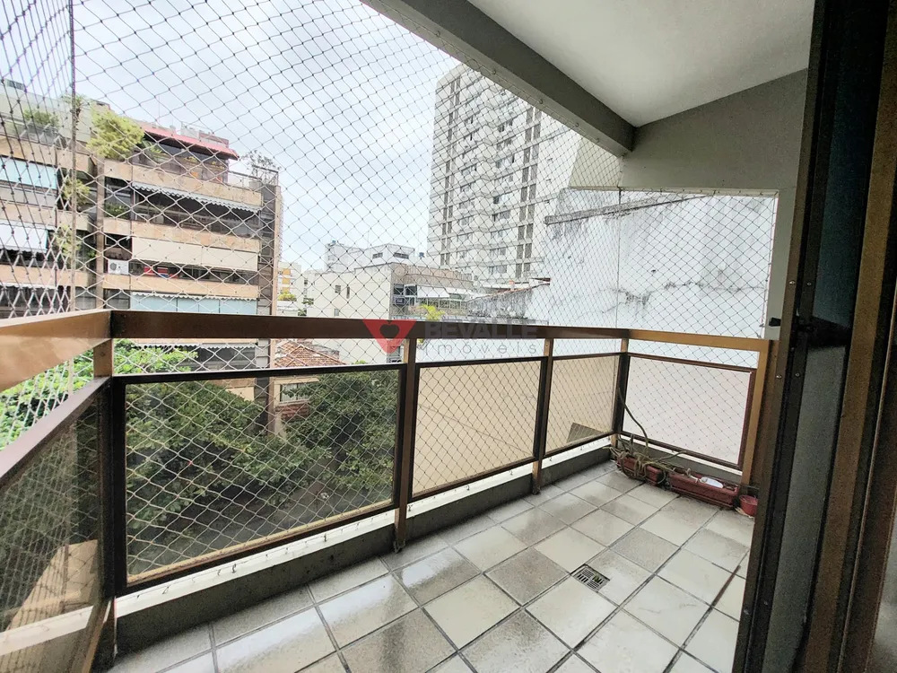 Apartamento, 3 quartos, 130 m² - Foto 1