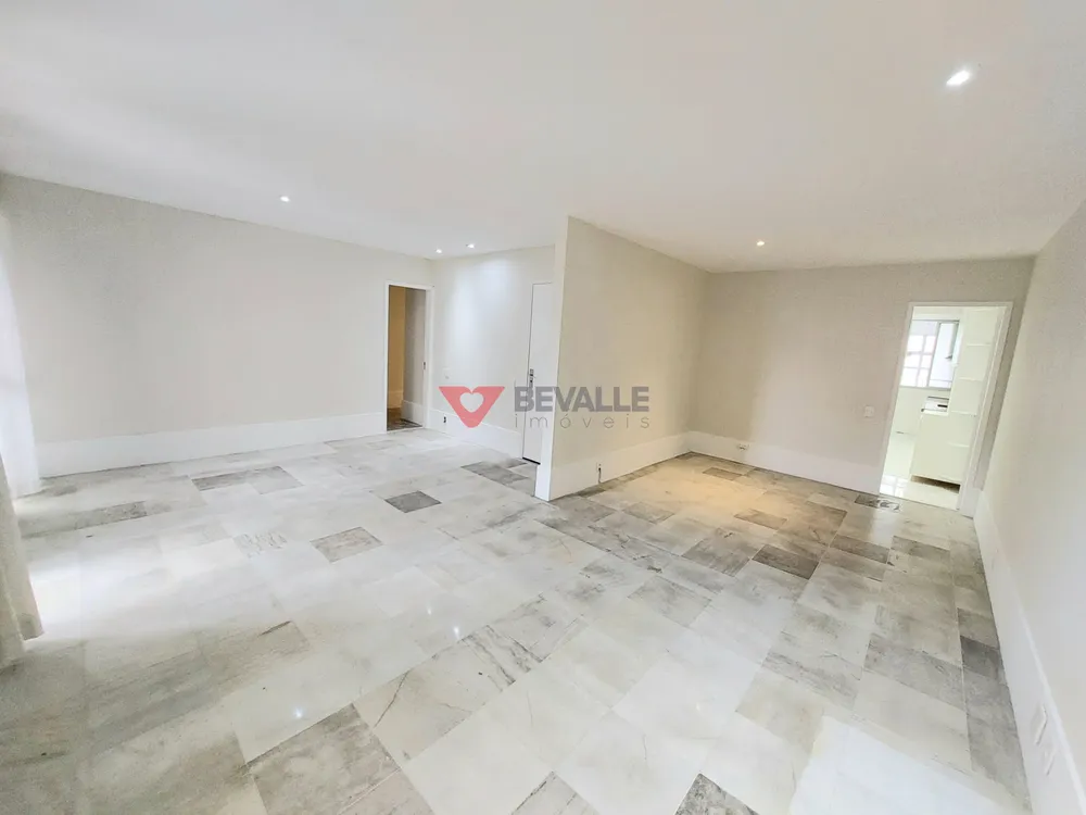 Apartamento, 3 quartos, 130 m² - Foto 2