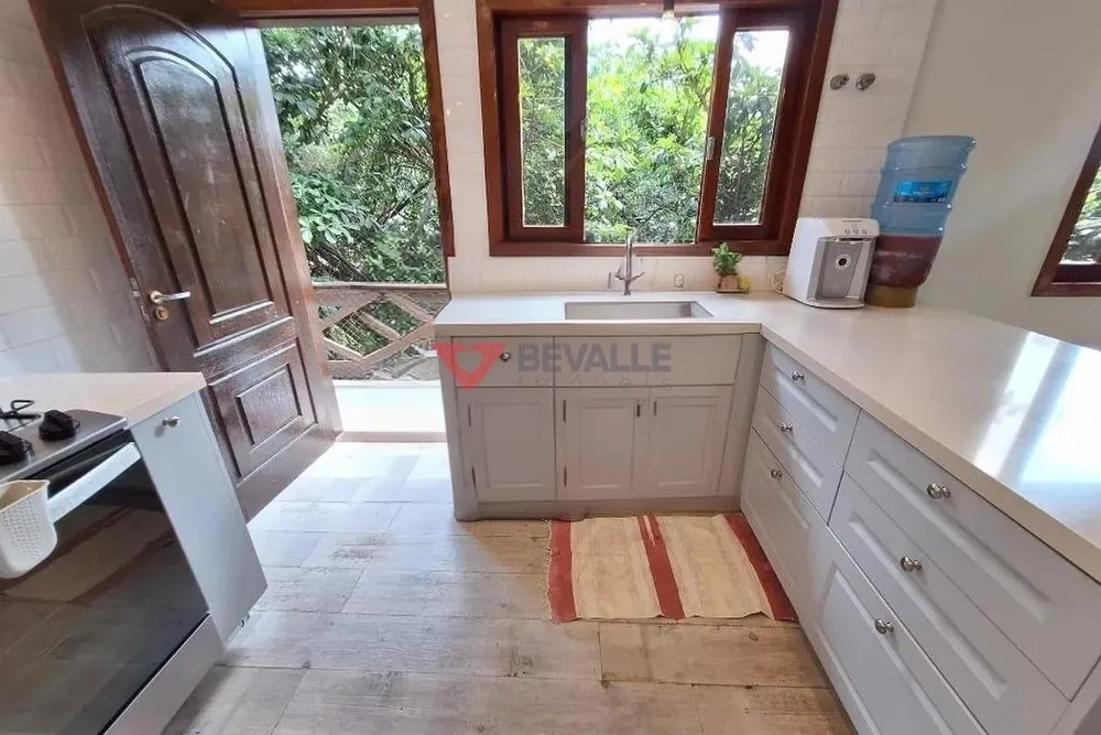Casa, 6 quartos, 224 m² - Foto 28