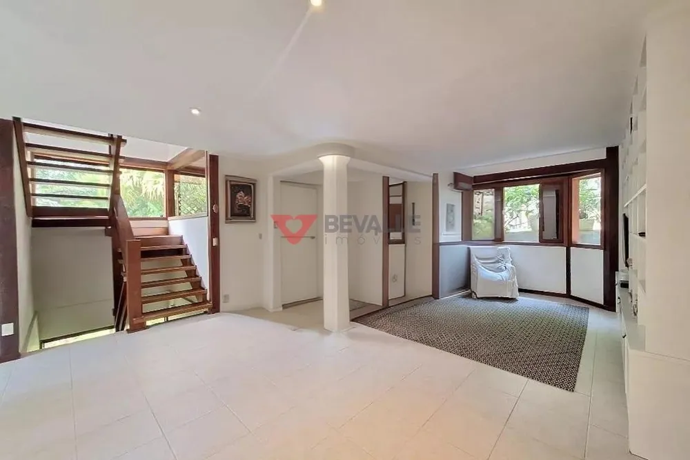 Casa, 6 quartos, 224 m² - Foto 4