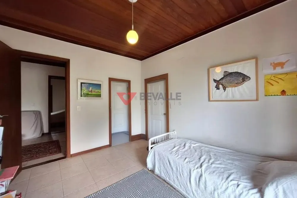 Casa, 6 quartos, 224 m² - Foto 3