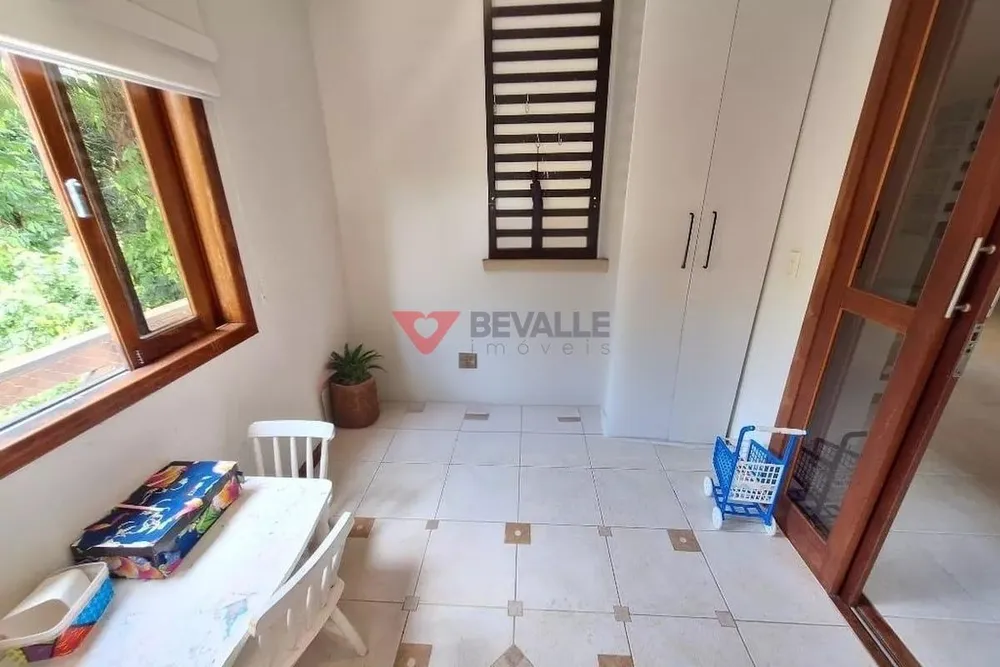 Casa, 6 quartos, 224 m² - Foto 23