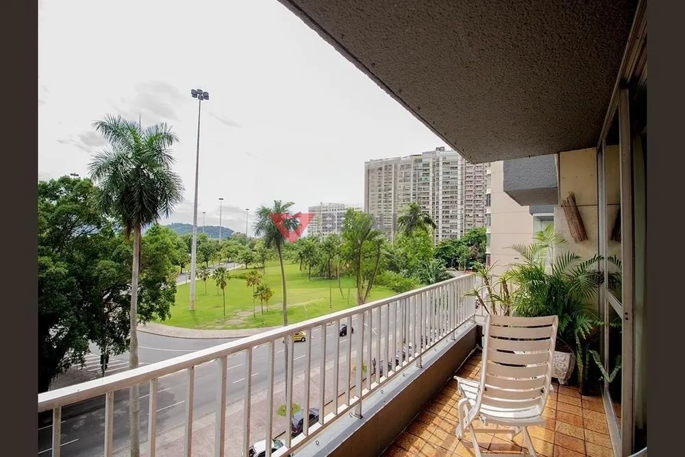 Apartamento, 4 quartos, 205 m² - Foto 2