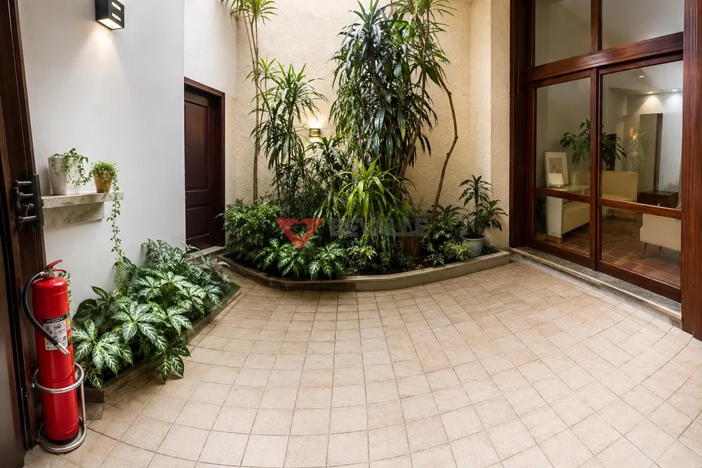 Casa, 6 quartos, 720 m² - Foto 9