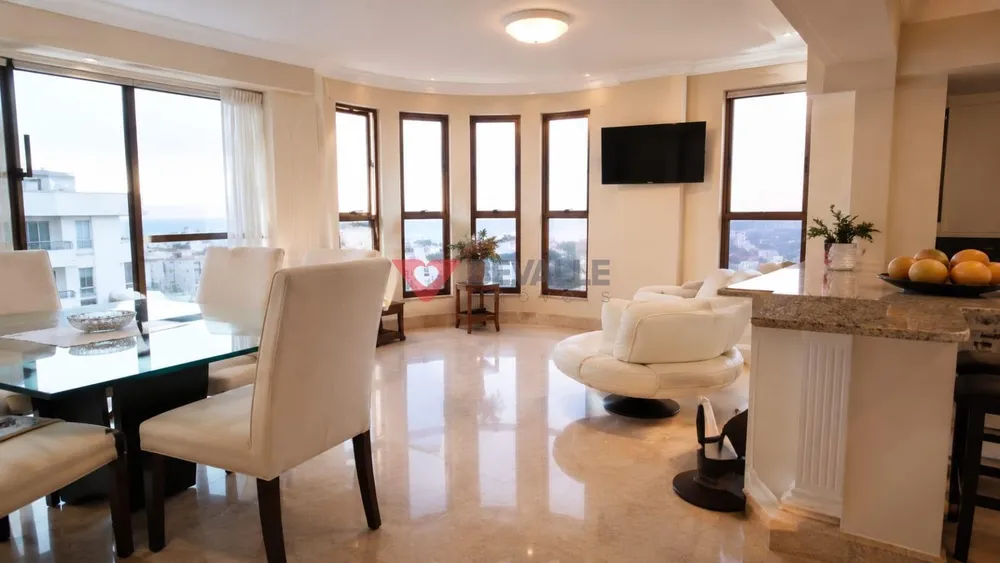 Cobertura, 3 quartos, 225 m² - Foto 4