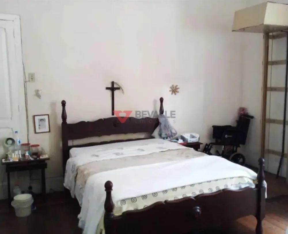 Casa, 6 quartos, 244 m² - Foto 1