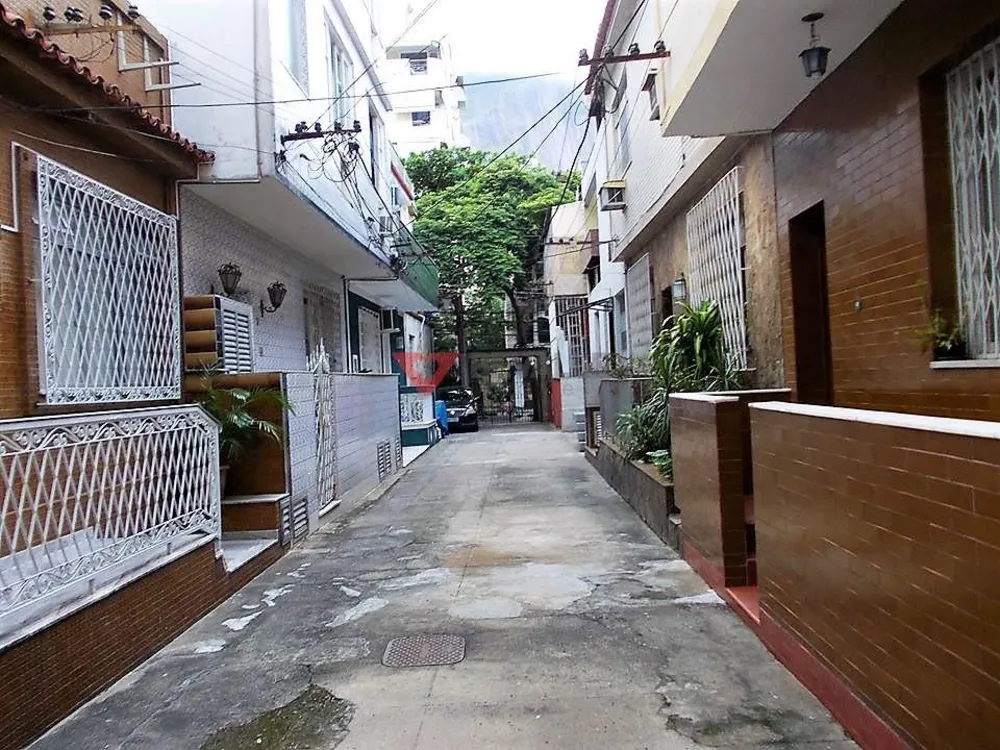 Casa, 5 quartos, 240 m² - Foto 2
