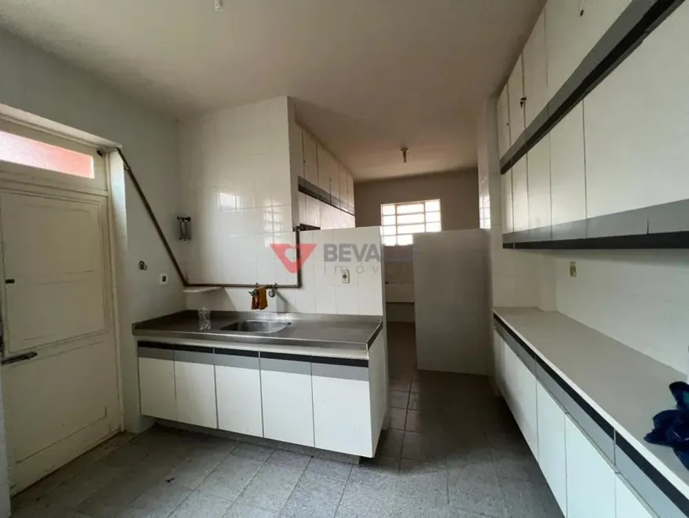 Casa, 7 quartos, 350 m² - Foto 4