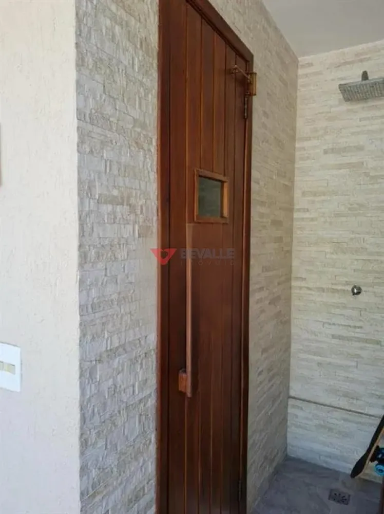 Cobertura, 3 quartos, 197 m² - Foto 2