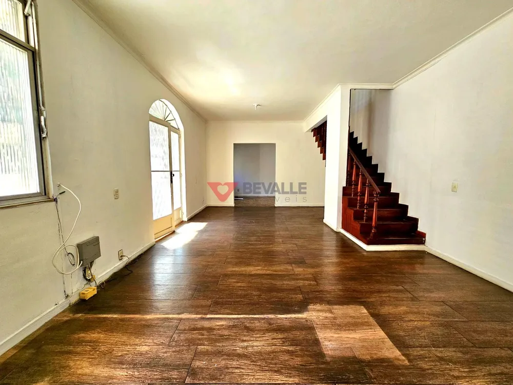 Casa, 7 quartos, 277 m² - Foto 3