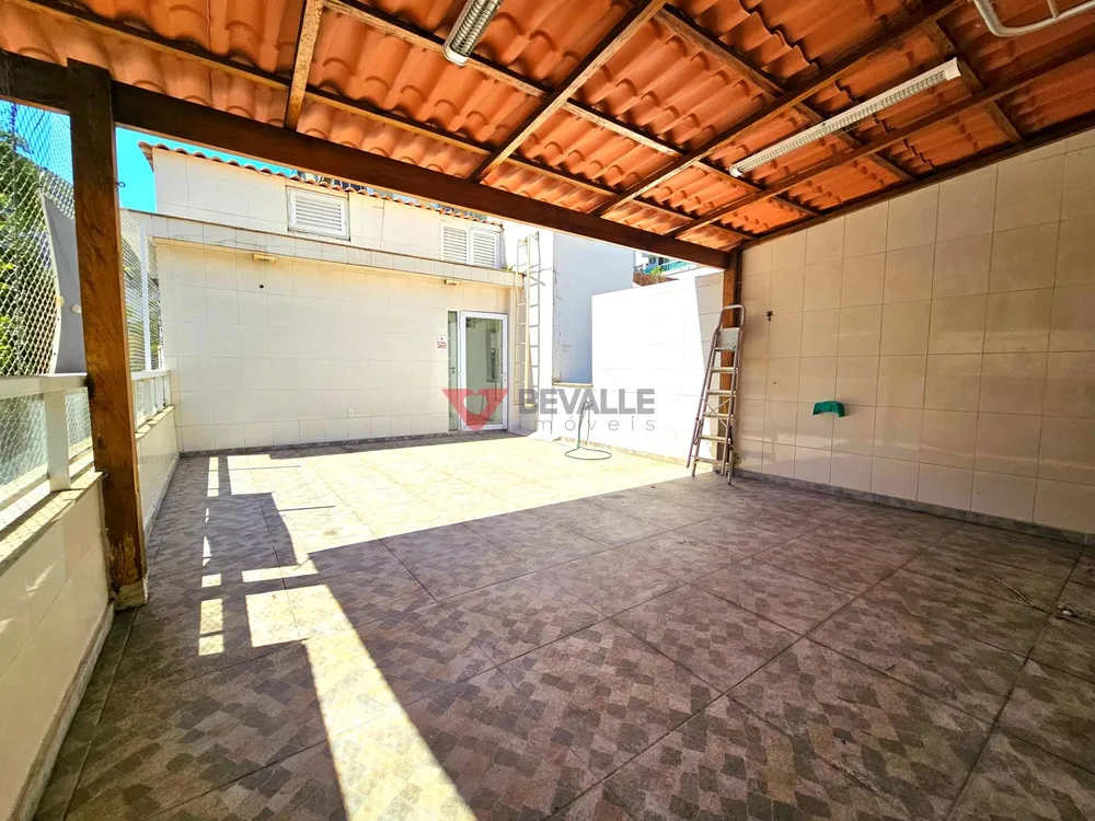Casa, 7 quartos, 277 m² - Foto 2