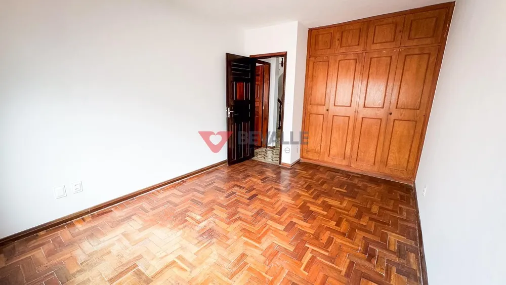 Casa, 3 quartos, 252 m² - Foto 4