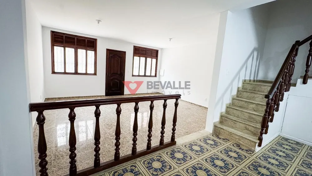 Casa, 3 quartos, 252 m² - Foto 3