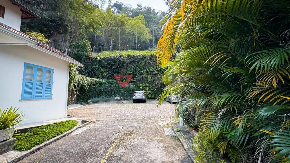 Casa, 3 quartos, 252 m² - Foto 34