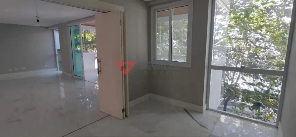 Cobertura, 3 quartos, 270 m² - Foto 5
