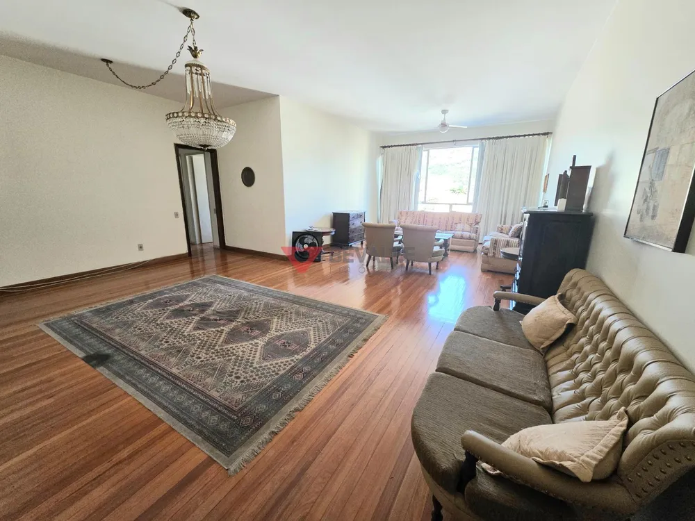 Apartamento, 3 quartos, 161 m² - Foto 1