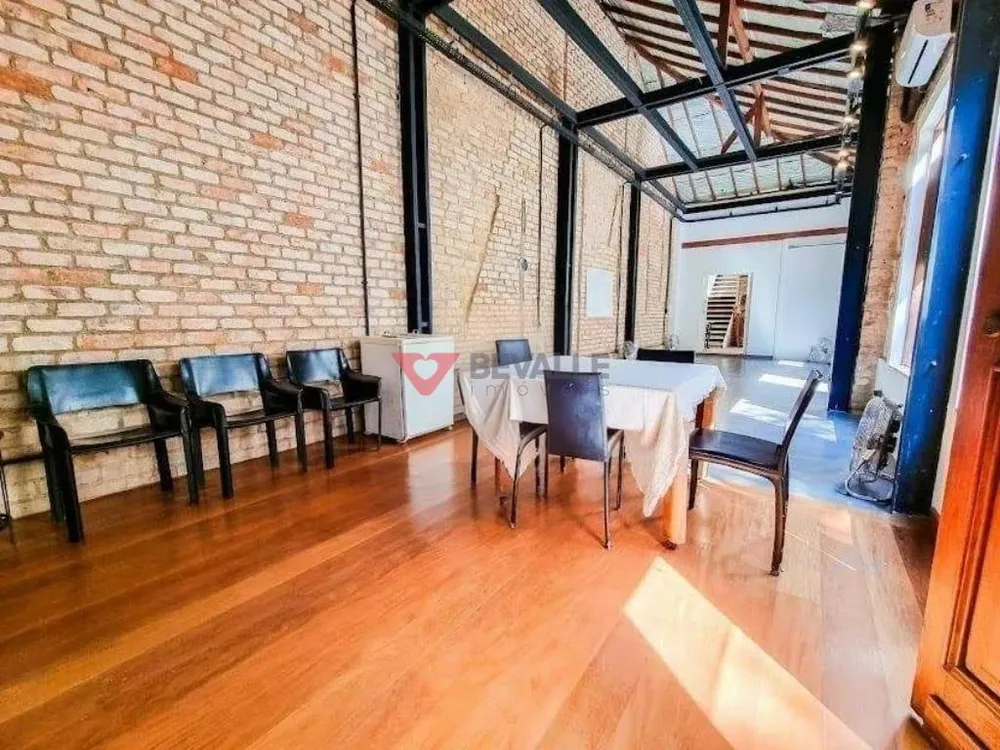 Casa, 2 quartos, 221 m² - Foto 4