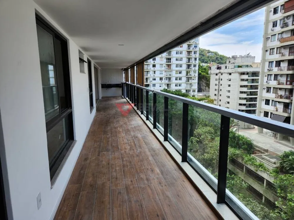 Apartamento, 3 quartos, 145 m² - Foto 1