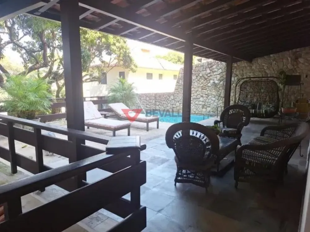 Casa, 4 quartos, 356 m² - Foto 1
