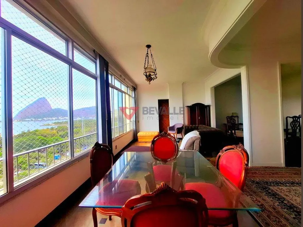 Apartamento, 3 quartos, 213 m² - Foto 1
