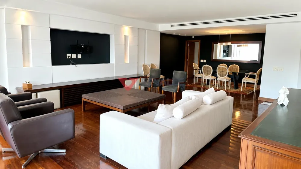 Apartamento, 3 quartos, 200 m² - Foto 1