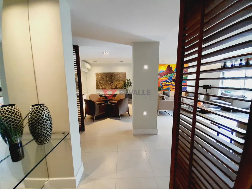 Apartamento, 3 quartos, 202 m² - Foto 2