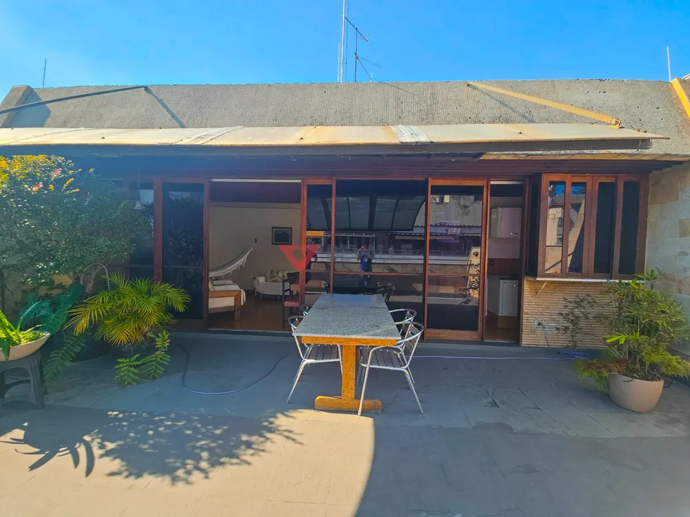 Cobertura, 3 quartos, 230 m² - Foto 1
