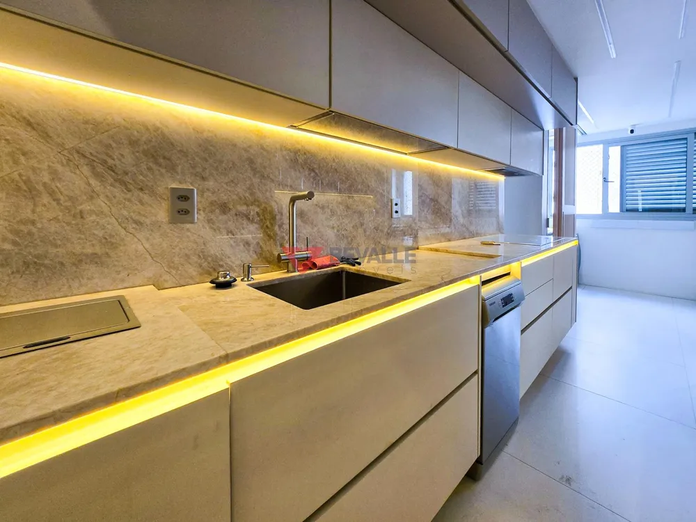 Apartamento, 4 quartos, 182 m² - Foto 4