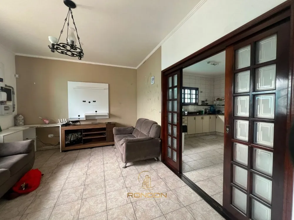Casa, 4 quartos, 191 m² - Foto 2