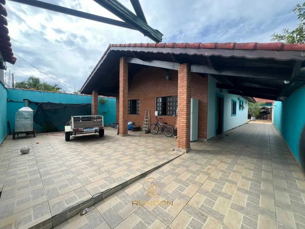 Casa, 4 quartos, 191 m² - Foto 1