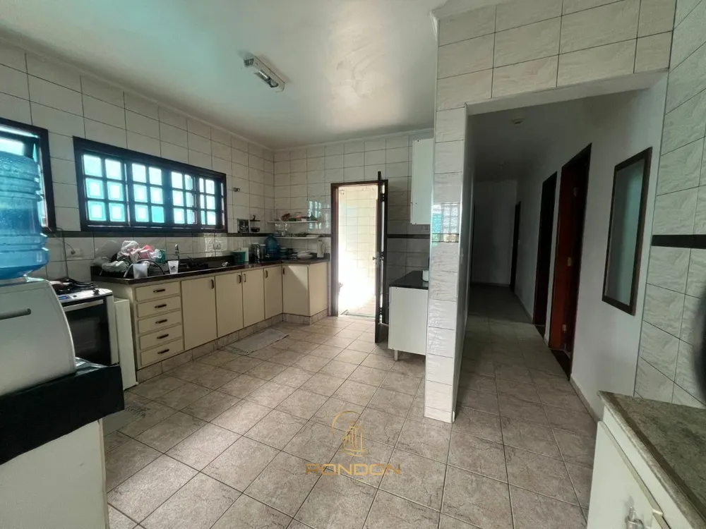 Casa, 4 quartos, 191 m² - Foto 3