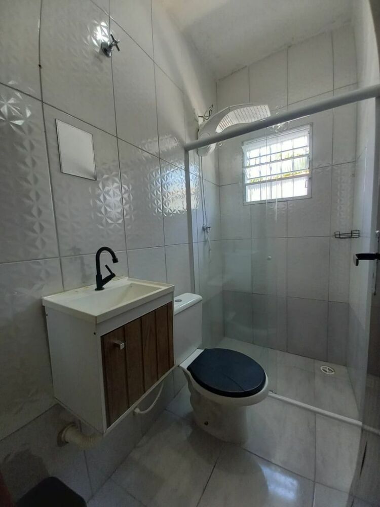 Casa à venda com 2 quartos, 65m² - Foto 3