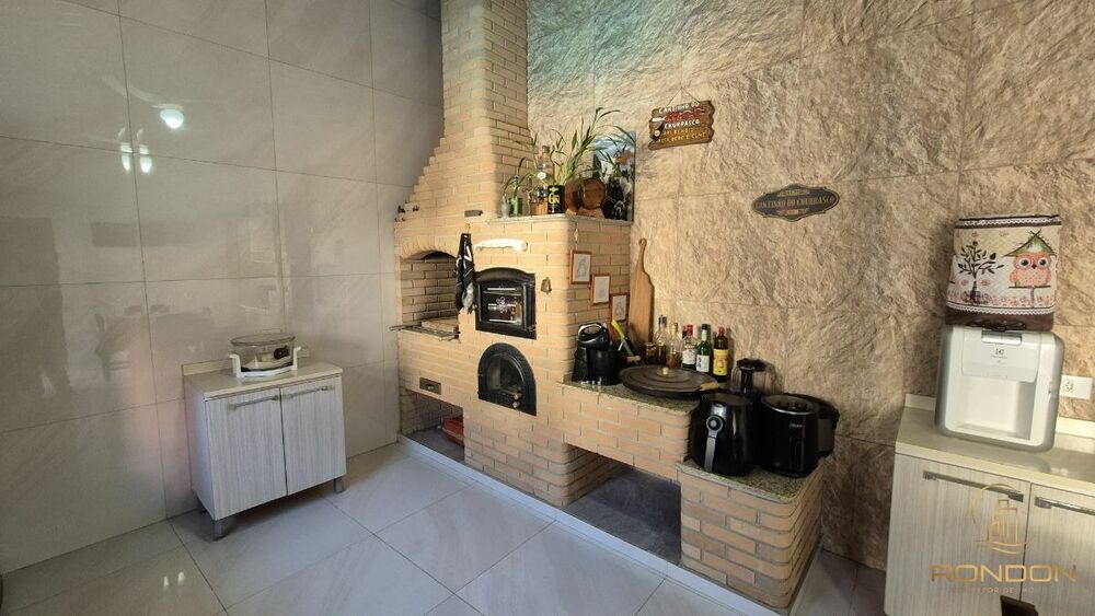 Casa à venda com 5 quartos, 395m² - Foto 2