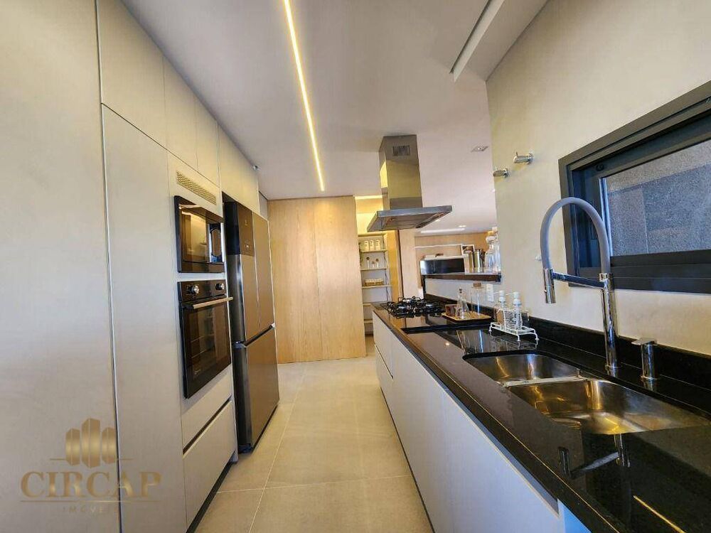 Apartamento, 3 quartos, 195 m² - Foto 3